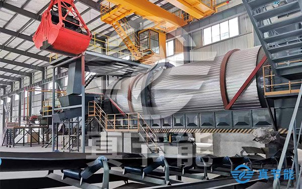 大型污泥干化機(jī)運(yùn)行現(xiàn)場(chǎng) 大型污泥干化機(jī)運(yùn)行現(xiàn)場(chǎng)